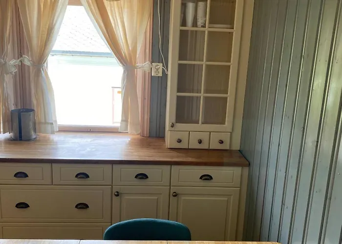 Feriehus Mountain Retreat In Brattvg - Unwind In Nature