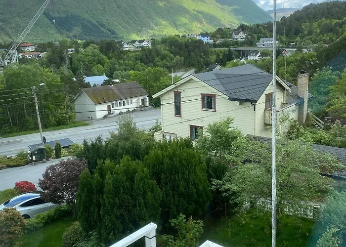 Mountain Retreat In Brattvg - Unwind In Nature * Brattvåg