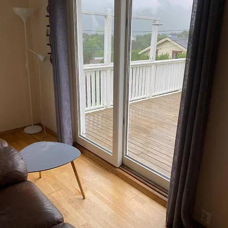 Nyaraló Mountain Retreat In Brattvg - Unwind In Nature Brattvåg